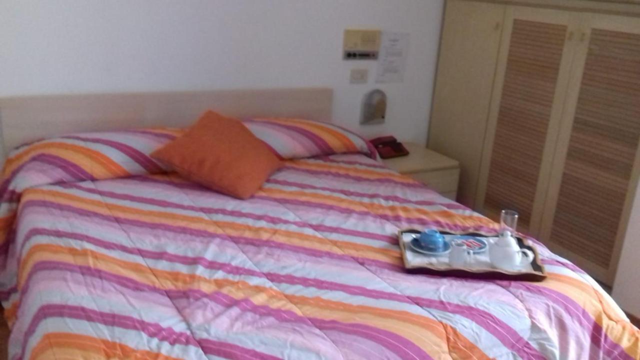 Hotel Centrale Chiusi Eksteriør billede