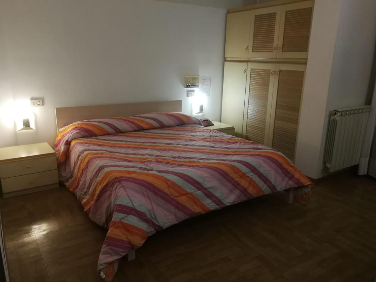 Hotel Centrale Chiusi Eksteriør billede
